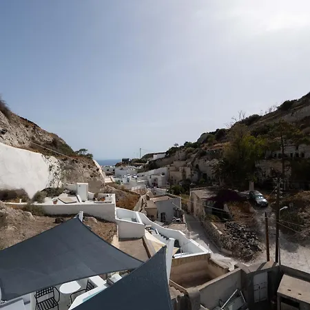 The Magic Luxury Cave Apartment Santorini Island