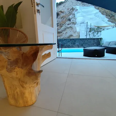 The Magic Luxury Cave Vóthon